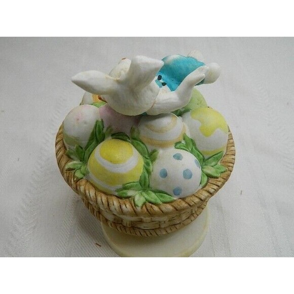 Brinn's Rotating Easter Bunny Musical Box Bunny on Eggs in Basket Wind Up Tested - Picture 4 of 9